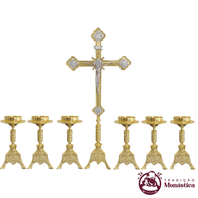 Conjunto de Castiçal de Vela e Cruz para Altar - Exclusivo - Bronze 